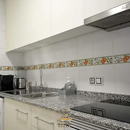 Cozy In Downtown Area Ξενοδοχείο