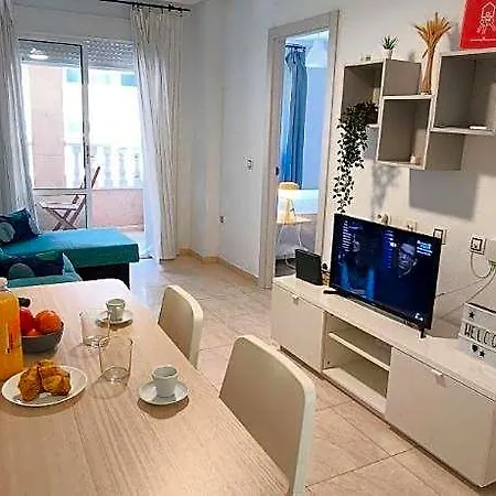 Cozy In Downtown Area Ξενοδοχείο Τορεβιέχα